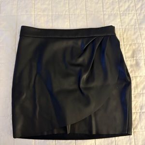 Express leather skirt